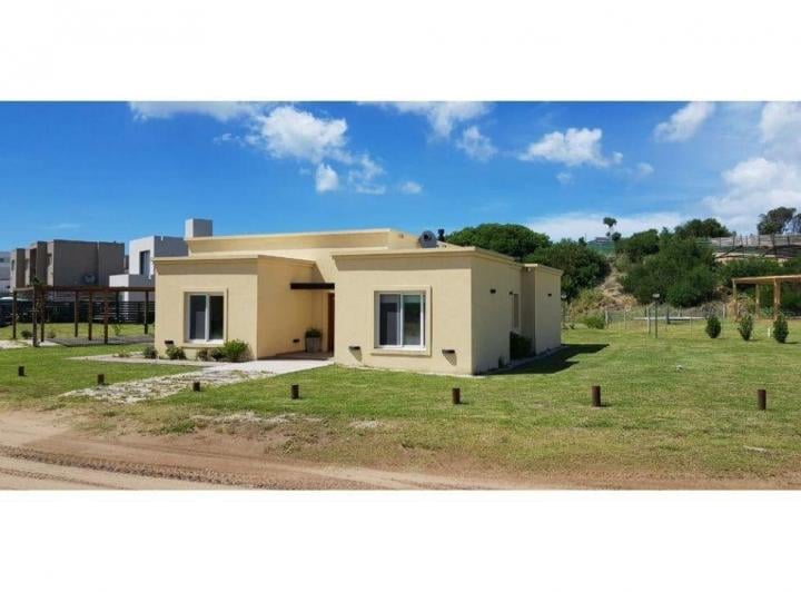 Casa · 166m² · 4 Ambientes · 1 Cochera