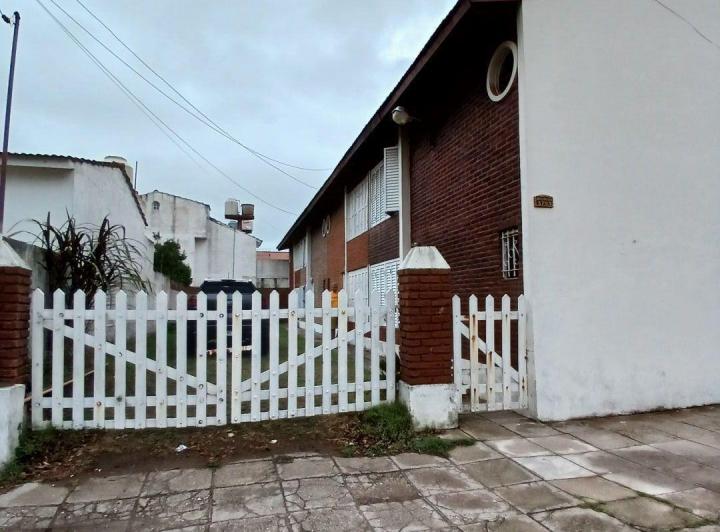 Casa · 54m² · 3 Ambientes · 1 Cochera