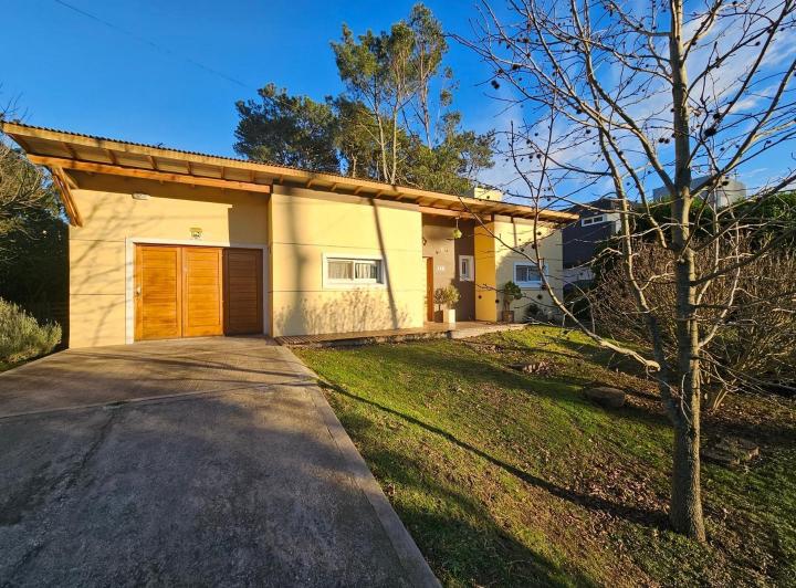 Casa · 108m² · 3 Ambientes · 1 Cochera