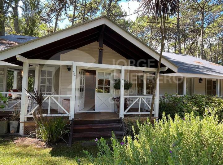 Casa · 232m² · 4 Ambientes