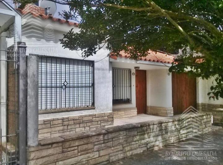 Casa · 100m² · 4 Ambientes · 1 Cochera