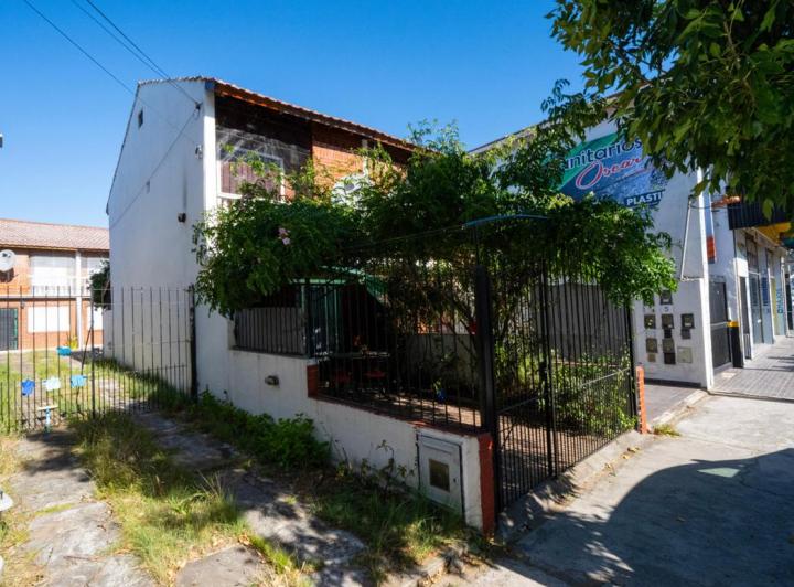 Casa · 50m² · 4 Ambientes · 1 Cochera