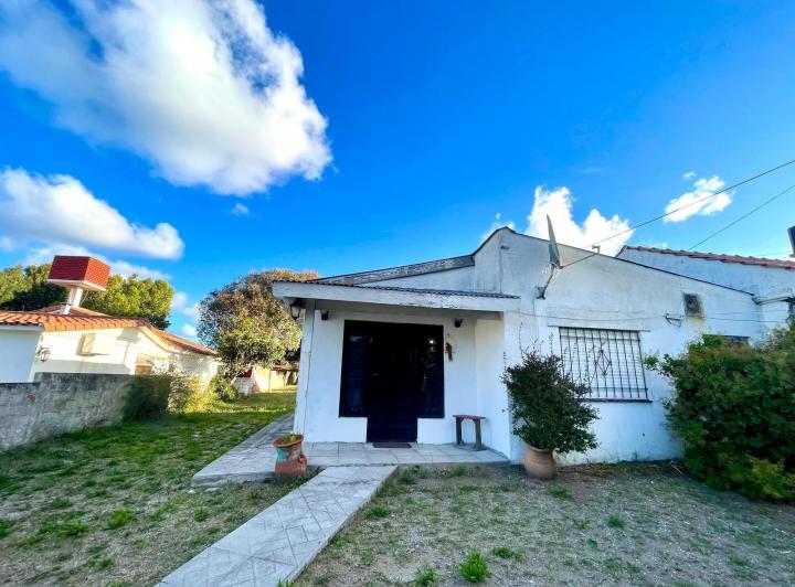 Casa · 678m² · 3 Ambientes · 1 Cochera