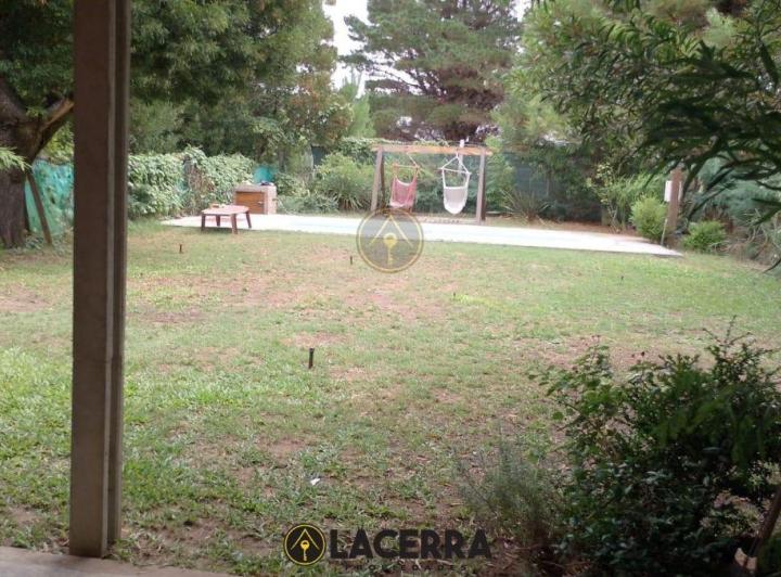 Casa · 80m² · 3 Ambientes · 2 Cocheras