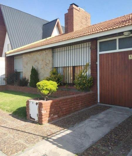 Casa · 136m² · 3 Ambientes · 1 Cochera