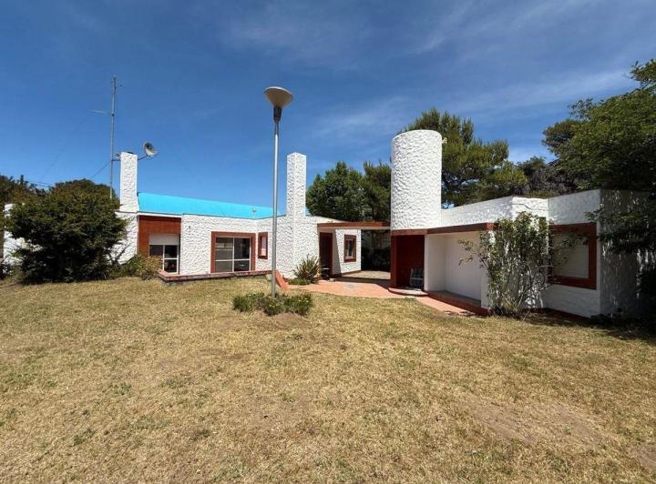 Casa · 158m² · 4 Ambientes · 1 Cochera