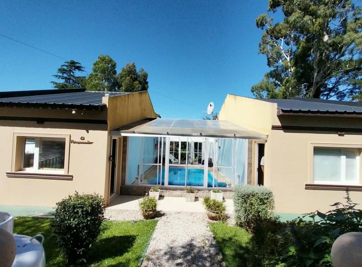 Casa · 165m² · 6 Ambientes · 2 Cocheras