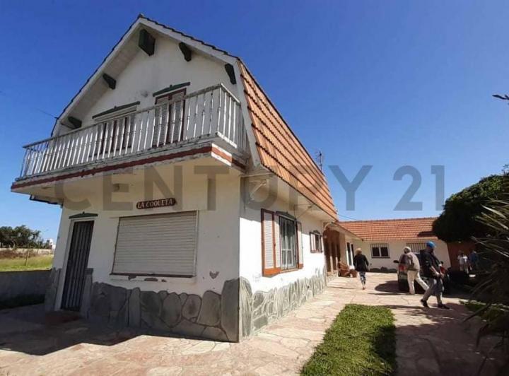 Casa · 132m² · 4 Ambientes · 1 Cochera