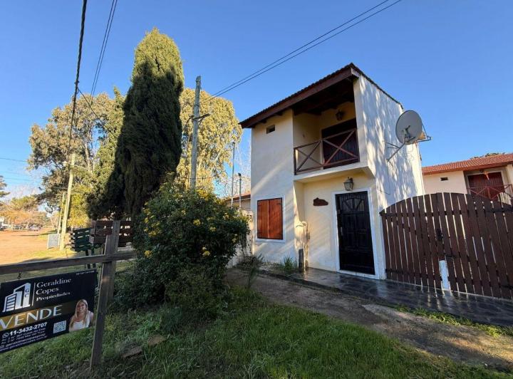 Casa · 80m² · 2 Dormitorios · 1 Cochera