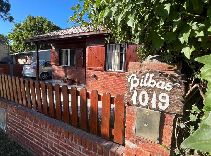 Casa · 70m² · 3 Ambientes · 2 Cocheras