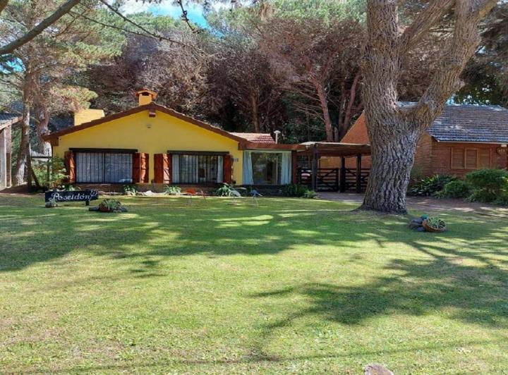 Casa · 120m² · 4 Ambientes · 2 Cocheras