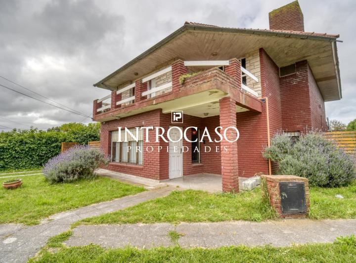 Casa · 292m² · 4 Ambientes · 1 Cochera