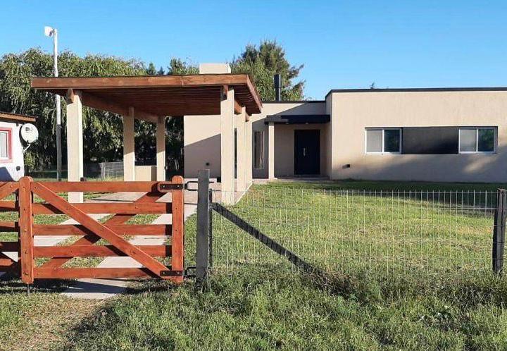 Casa · 130m² · 4 Ambientes · 1 Cochera