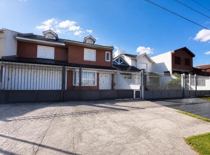 Casa · 257m² · 4 Ambientes