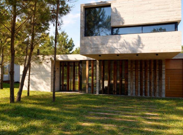Casa · 270m² · 4 Ambientes