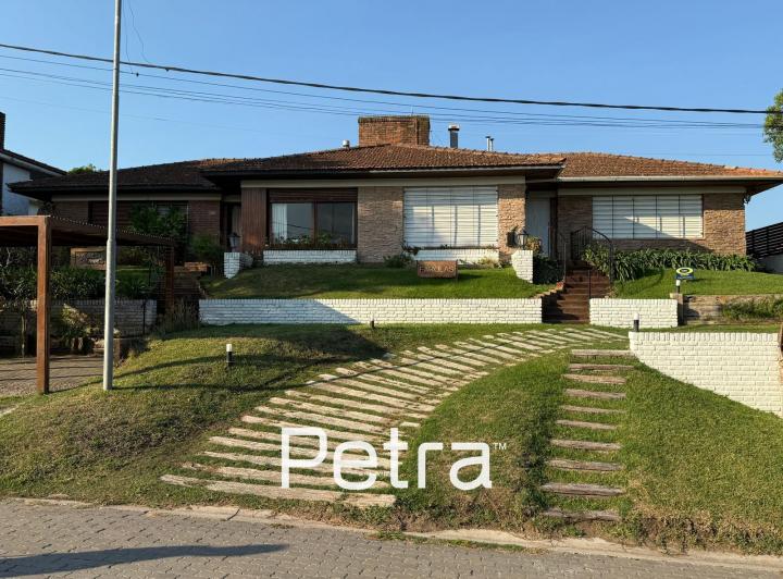 Casa · 86m² · 5 Ambientes