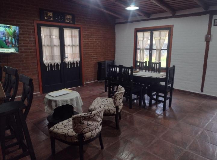 Casa · 120m² · 4 Ambientes · 4 Cocheras