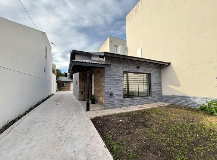 Casa · 81m² · 3 Ambientes · 1 Cochera