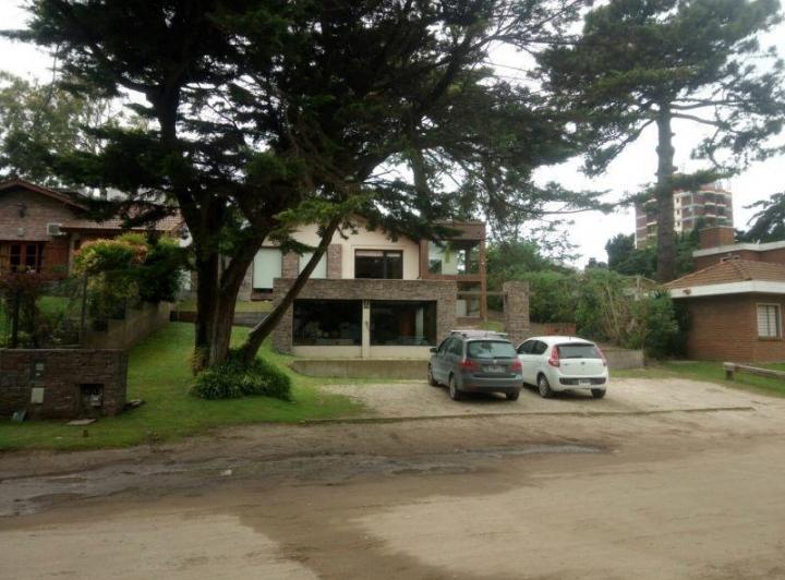 Casa · 140m² · 5 Ambientes