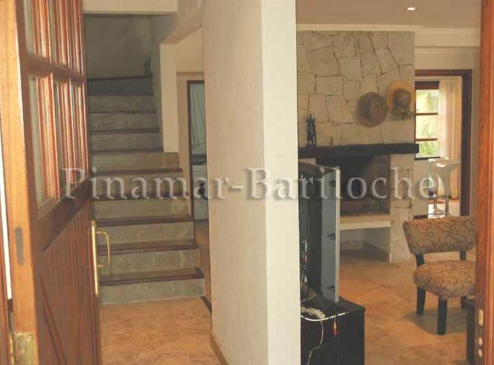 Casa · 240m² · 5 Ambientes · 1 Cochera