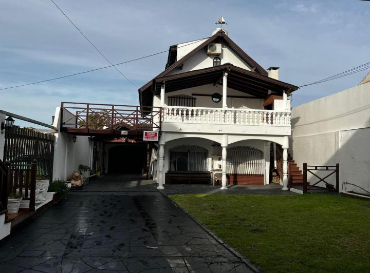 Casa · 264m² · 1 Cochera