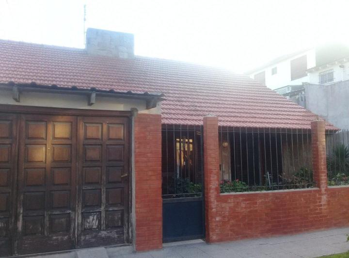 Casa · 160m² · 3 Ambientes · 1 Cochera