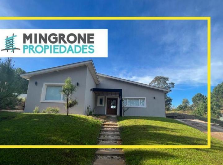 Casa · 200m² · 5 Ambientes · 1 Cochera