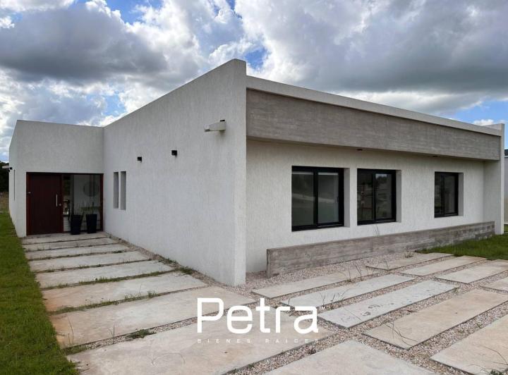 Casa · 146m² · 4 Ambientes
