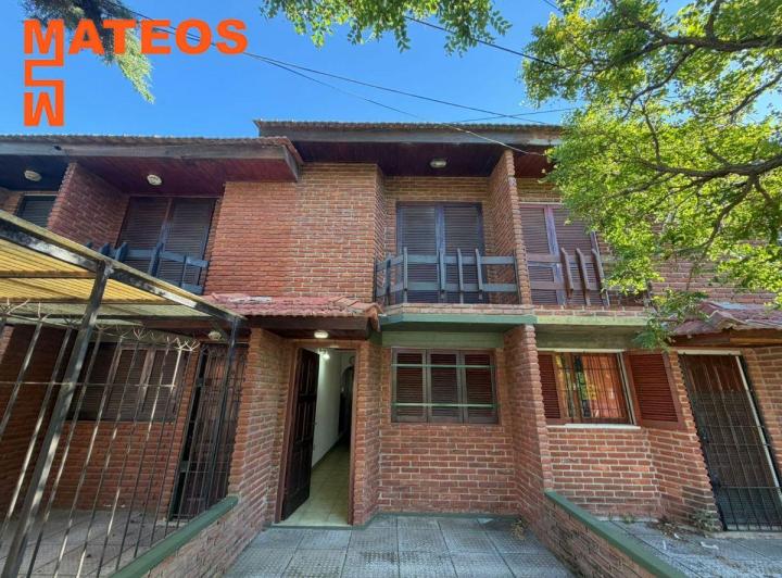 Casa · 50m² · 3 Ambientes · 1 Cochera