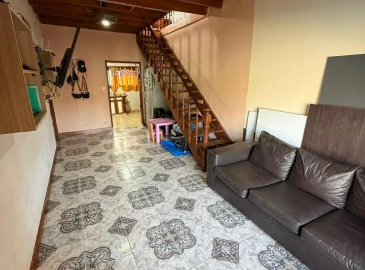 Casa · 102m² · 3 Ambientes · 1 Cochera