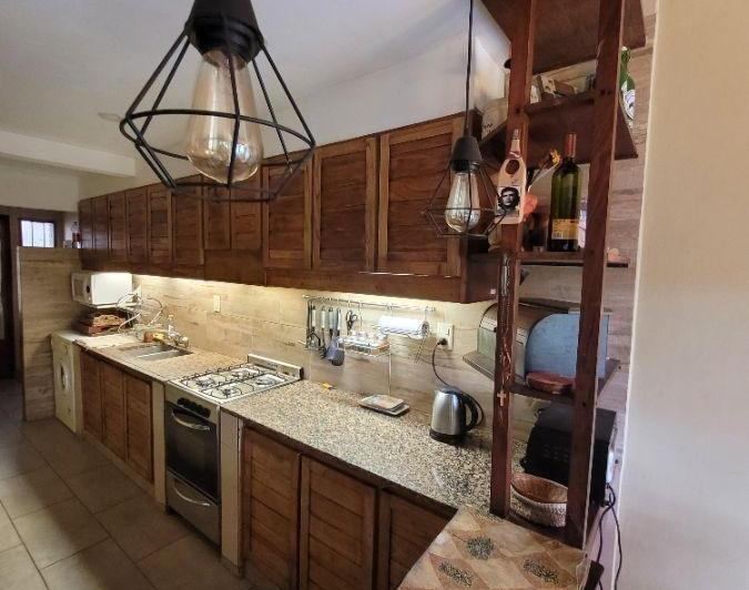 Casa · 352m² · 5 Ambientes · 2 Cocheras