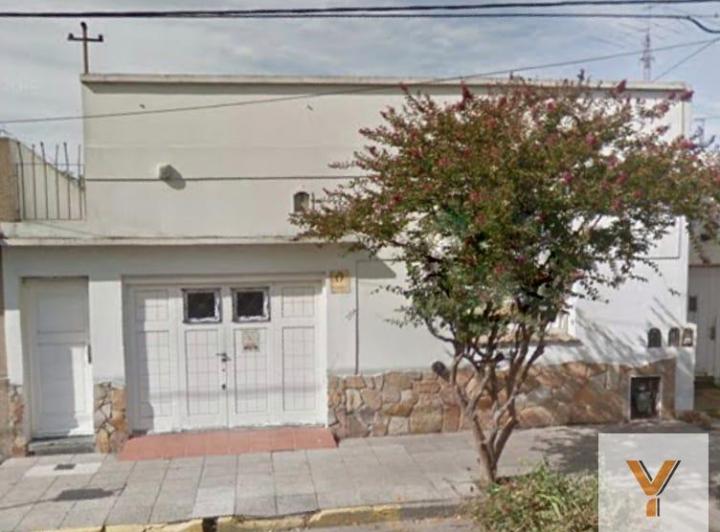 Casa · 200m² · 4 Ambientes