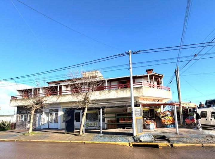 Casa · 375m² · 4 Ambientes
