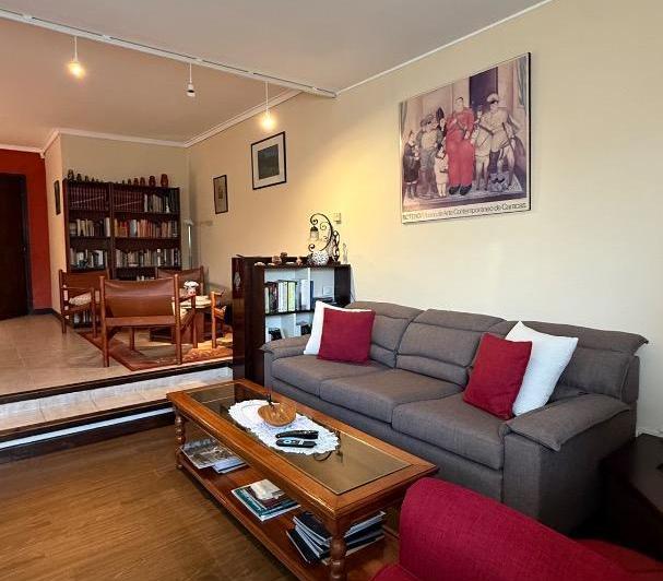 Casa · 141m² · 5 Ambientes · 2 Cocheras