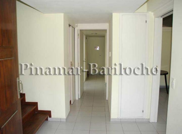 Casa · 300m² · 7 Ambientes · 1 Cochera