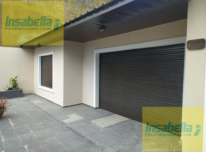 Casa · 174m² · 4 Ambientes · 2 Cocheras