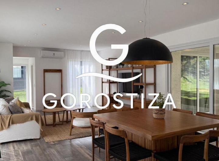 Casa · 150m² · 5 Ambientes · 1 Cochera