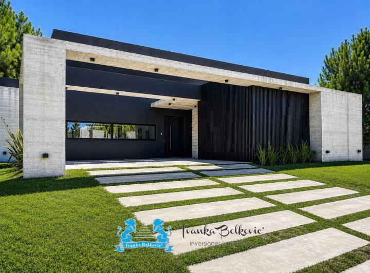 Casa · 170m² · 5 Ambientes · 1 Cochera
