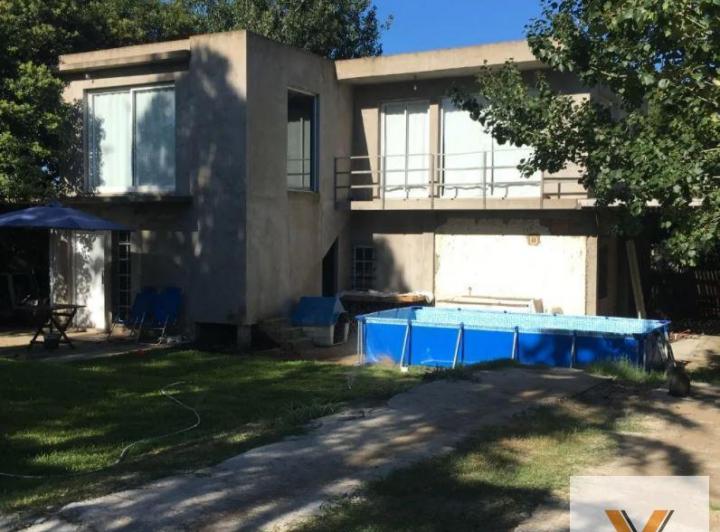 Casa · 170m² · 5 Ambientes · 2 Cocheras