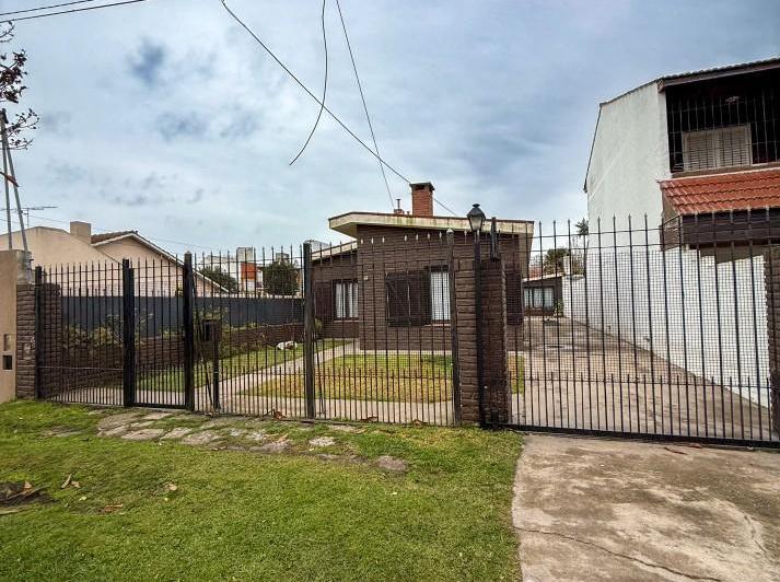 Casa · 200m² · 4 Ambientes