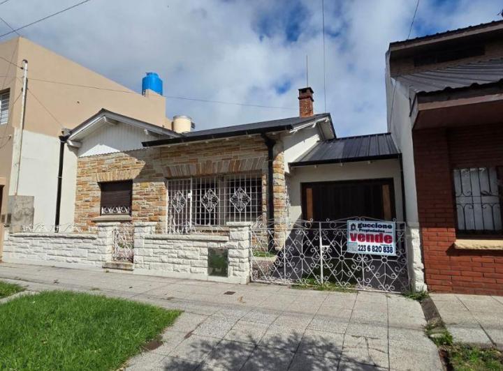 Casa · 126m² · 3 Ambientes · 2 Cocheras