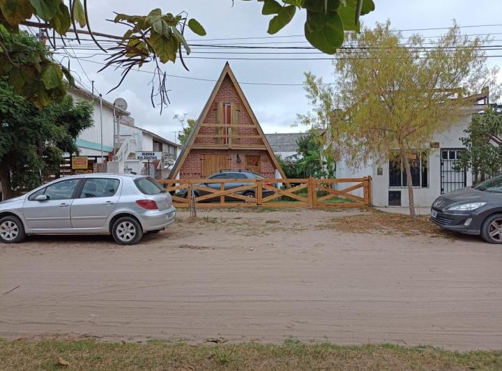 Casa · 100m² · 2 Ambientes