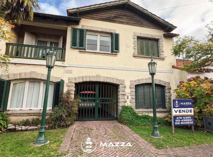 Casa · 110m² · 4 Ambientes · 1 Cochera