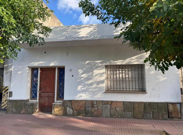 Casa · 130m² · 3 Ambientes · 1 Cochera