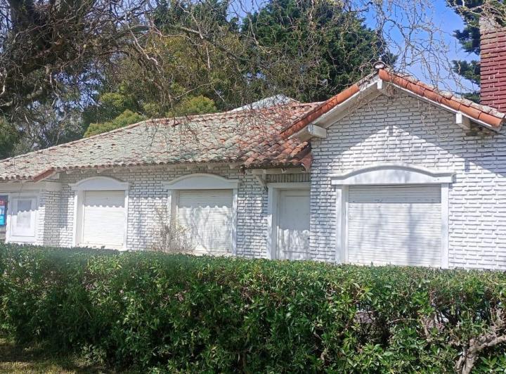 Casa · 102m² · 5 Ambientes · 1 Cochera