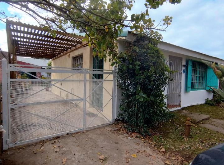 Casa · 98m² · 5 Ambientes · 1 Cochera