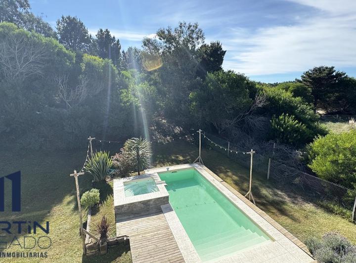 Casa · 195m² · 4 Ambientes