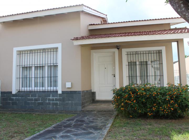 Casa · 104m² · 3 Ambientes · 1 Cochera