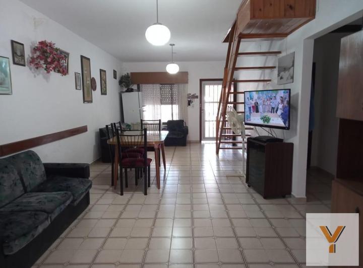 Casa · 150m² · 5 Ambientes · 2 Cocheras
