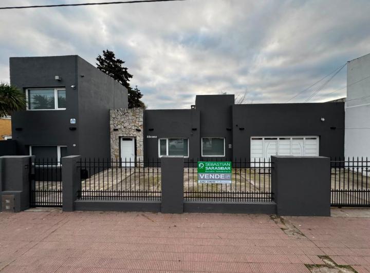 Casa · 266m² · 5 Ambientes · 1 Cochera